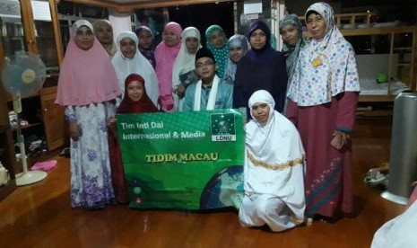 Saepuloh, Tim Dai TIDIM LDNU bersama majelis pengajian di Makau.