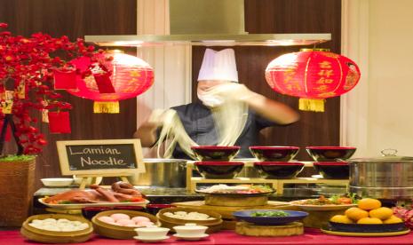 Sajian paket Shanghai Night Buffet Dinner di Swiss-Belboutique Yogyakarta.