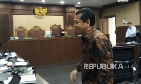 House of Representatives (DPR) speaker, Setya Novanto (Setnov) showed up at the Jakarta Corruption Court in e-ID card graft case trial to testify as witness for the defendant Andi Agustinus (Andi Narogong), Friday.