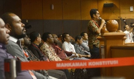 Saksi kubu Jokowi-JK memberikan keterangan di sidang gugatan Pilpres 2014 di gedung MK, Jakarta, Kamis (14/8). 