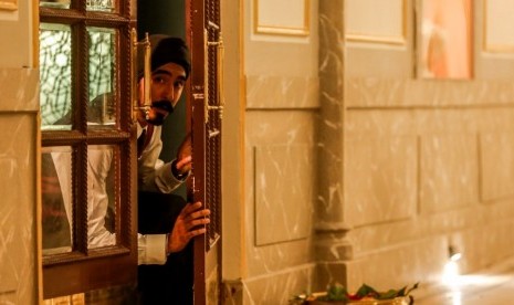 Salah satu adegan dalam film Hotel Mumbai.