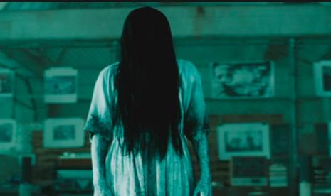 Salah satu adegan di film horor The Ring. Ini menjadi salah satu film horor Asia dengan rating tertinggi.