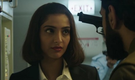 Salah satu adegan di film Neerja