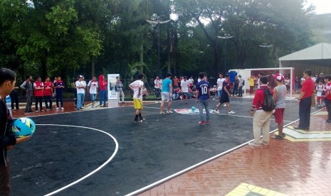 Salah satu agenda Arsenal Fair bertajuk 'Mini Tournament Futsal' di halaman Stadion Gelora Bung Karno, Senayan, Sabtu (13/7) sore.