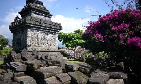 Salah satu arca di Tanah Air.