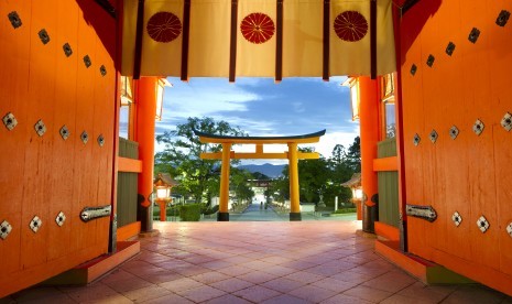 Salah satu atraksi wisata Fuil Fushimi Inari di Kyoto, Jepang.