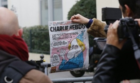 Salah satu edisi majalah Charlie Hebdo.