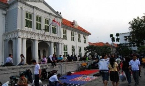 Salah satu gedung bersejarah di kawasan Kota Tua, Jakarta.