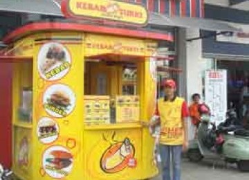 Salah satu gerobak Kebab Turki Baba Rafi