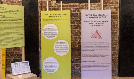 Salah satu isi pameran di museum tentang alat kelamin wanita di London, Inggris.