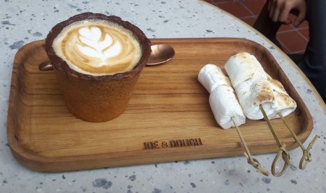 Salah satu jenis kopi di Joe & Dough Plaza Indonesia.