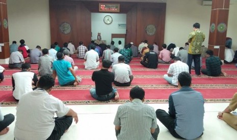 MUI Tangsel Anjurkan Shalat Jumat Diganti Zhuhur. Salah satu kajian Islam yang digelar di Masjid Al Fath BSI BSD, Serpong, Tangerang Selatan (Tangsel).(Dok Masjid Al Fath BSI BSD)