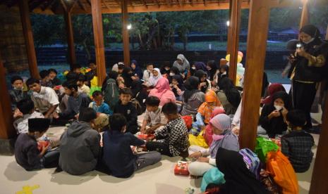 Salah satu kegiatan dalam Eduwisata ACT DIY bersama anak yatim.