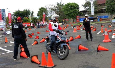 salah satu kegiatan safety riding