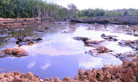 Salah satu lokasi sumur minyak Mangunjaya 118 yang sudah ditertibkan menyisakan limbah B3 mencapai 2.500 ton sejak dioperasikan warga secara ilegal tahun 2013.