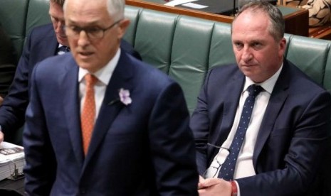 Salah satu masalah menonjol bagi kubu Koalisi adalah Wakil Perdana Menteri Australia Barnaby Joyce dijadwalkan menjadi pelaksana tugas Perdana Menteri pekan depan.