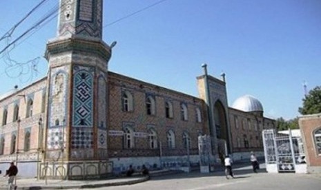 Tajikistan Akan Buka Kembali Aktivitas Masjid Pada Februari. Foto: Salah satu masjid di Tajikistan