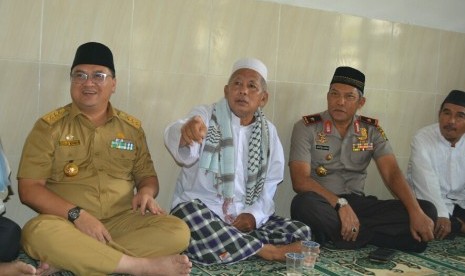 Ilustrasi ulama dan perangkat daerah berkolaborasi meningkatkan kamtibmas.