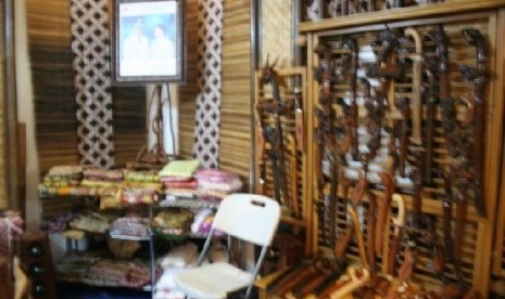 Salah satu outlet souvenir milik kabupaten Bandung di sebuah pameran