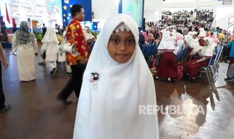 Salah satu pemenang lomba mendongeng Festival Apresiasi Anak Islami, Azzahra Nayla. 