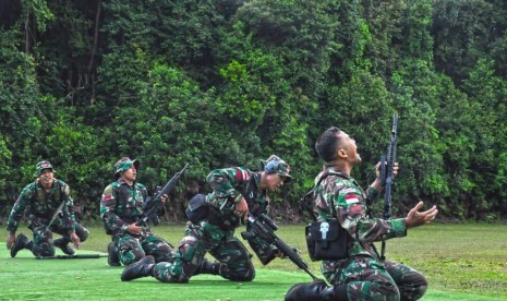 Salah satu penampilan kontingen TNI AD di ASEAN Armies Rifle Meet (AARM) ke-28 tahun 2018. 