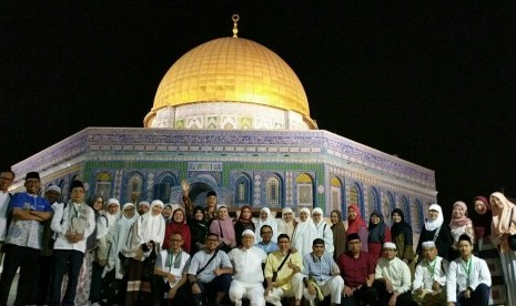 Salah satu rombongan jamaah umrah NRA Group.