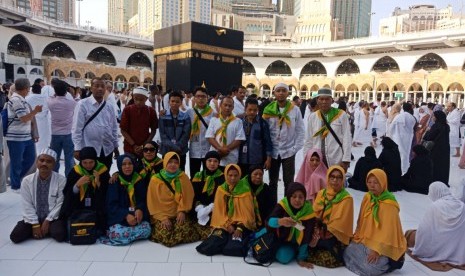 Salah satu rombongan jamaah umrah Ramadhan Madinah Iman Wisata.