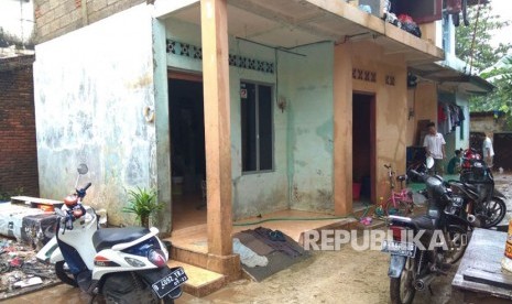 Salah satu rumah warga di Kampung Arus, Jakarta Timur yang banjirnya telah surut.