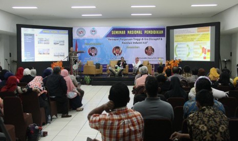 Salah satu seminar nasional yang diadakan oleh BSI.