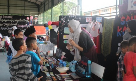 Salah satu suasana pada kegiatan The International Cultural Festival yang digelar Sekolah Teuku Nyak Arief Fatih Bilingual School baru baru ini.