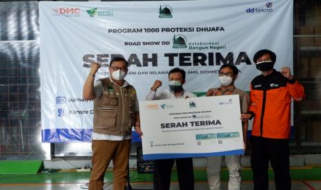 Salah satu unit sosial bisnis digital fundraising Dompet Dhuafa , PT Duta Danadyaksa Teknologi (DD Tekno), bersinergi dengan Divisi Dakwah, Budaya dan Pelayanan Masyarakat Dompet Dhuafa menghadirkan Program 1000 Proteksi Dhuafa. Yang menjadi penerima program proteksi tersebut adalah para mustahik (kaum dhuafa) serta relawan-relawan kemanusiaan Dompet Dhuafa. Pada Jumat (16/7/2021), di Markas DMC Dompet Dhuafa.