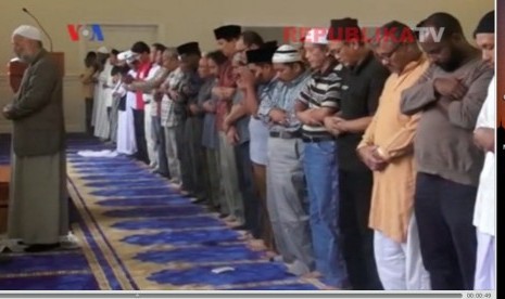 Salat berjamaah umat Islam di AS