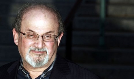 Salman Rushdie. Salman Rushdie menghina secara jelas Islam dan Rasulullah Muhammad SAW   