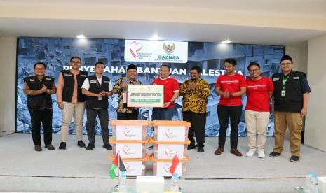 Sampoerna Volunteers Club menyalurkan bantuan kemanusiaan untuk rakyat Palestina sebesar Rp 300 juta melalui Badan Amil Zakat Nasional (Baznas) RI.