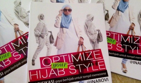 Sampul depan buku Optimizie Your Hijab Style.