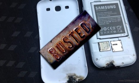 Samsung Galaxy S III yang terbakar