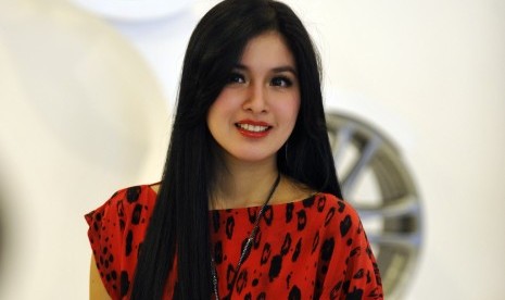 Sandra Dewi