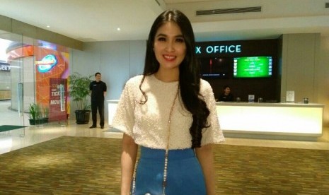 Sandra Dewi.