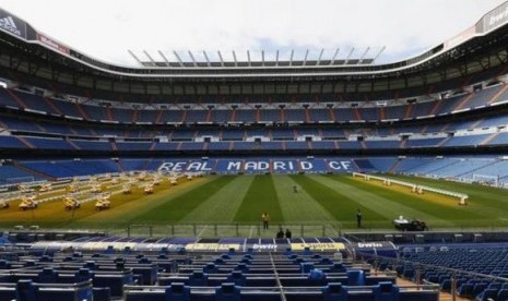 Santiago Bernabeu.