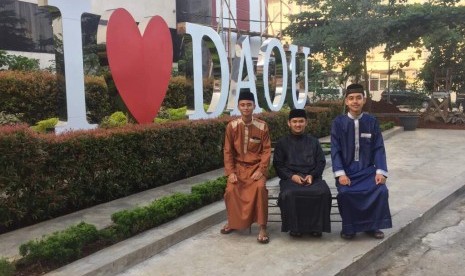 Santri Daaqu diundang Korean Muslim Federation untuk menjadi imam masjid di Korea Selatan.