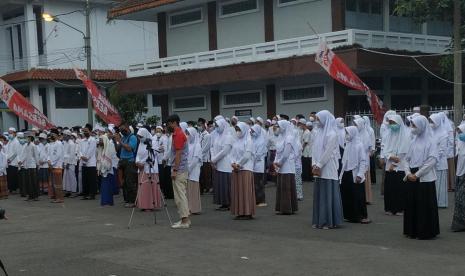 Santri Pondok Pesantren Cipasung, Kabupaten Tasikmalaya. 