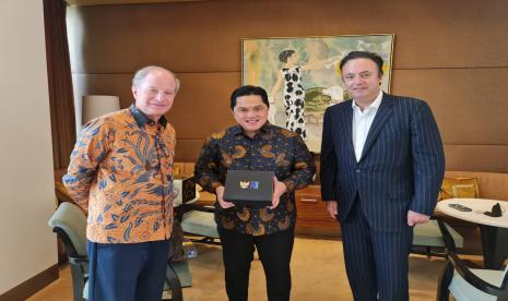 Sarinah Go Global: Menteri BUMN Erick Thohir bertemu dengan salah satu founder Dufry, Luis Andres N Holzer.