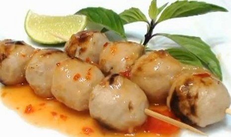 Sate Bakso Babi (Ilustrasi)