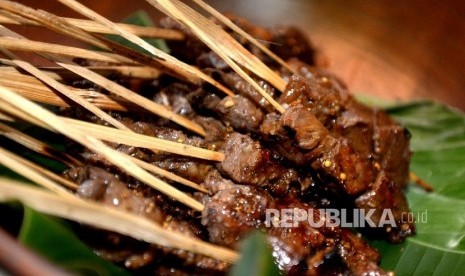 Sate (ilustrasi). Sate atau steak dianggap menjadi makanan yang dapat meningkatkan risiko kanker karena mengandung zat karsinogen.