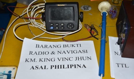 Satu Kapal Perikanan Asing (KIA) berbendera Filipina beserta 7 orang awak kapal berkewarganegaraan Filipina berhasil ditangkap oleh Kapal Pengawas Perikanan (KP) Orca 04 milik Kementerian Kelautan dan Perikanan (KKP).