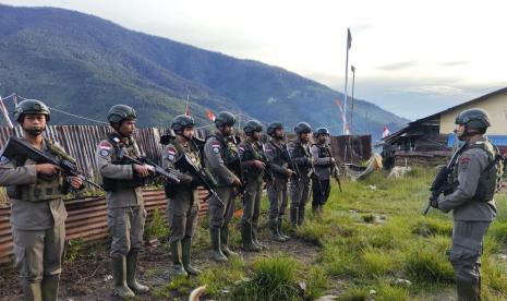 Satuan Tugas (Satgas) Operasi Damai Cartenz Polri yang beroperasi di Papua.