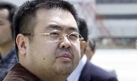 Kim Jong-nam, saudara seayah Pemimpin Korea Utara Kim Jong-un. Film dokumenter berjudul Assasins yang menceritakan kematian Jong-nam akhirnya dilabel film seni oleh Dewan Film Korea.