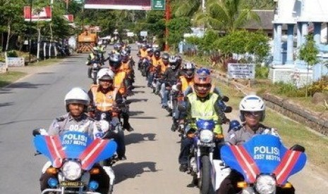 SC225 saat touring ke Pacitan, Jawa Timur, Februari 2009