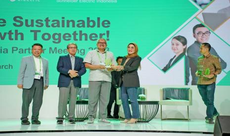 Schneider Electric Indonesia memberikan penghargaan kepada empat perusahaan, yaitu PT Sigmatech Tatakarsa, PT Asdi Swasatya, PT Asia Megatama Sejahtera, dan PT Teamworx Indonesia sebagai pemenang penghargaan khusus kategori Keberlanjutan dan Efisiensi: Dampak bagi Pelanggan. Dua pemenang terpilih yakni PT Sigmatech Tatakarsa dan PT Asdi Swasatya kini menjadi duta GHFL Schneider Electric Indonesia.