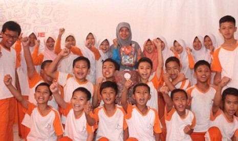 SD Juara Cimahi mengadakan lomba kebersihan kelas.